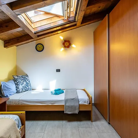 Casa Jasmine, Casa Con Giardino - Maggiore - Wifi - By Guestaly *