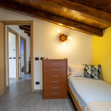 Casa Jasmine, Casa Con Giardino - Maggiore - Wifi - By Guestaly Feriehus