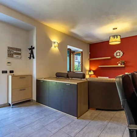 Casa Jasmine, Casa Con Giardino - Maggiore - Wifi - By Guestaly Feriehus