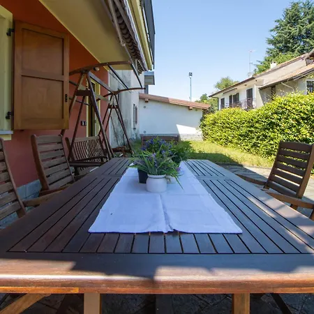 Feriehus Casa Jasmine, Casa Con Giardino - Maggiore - Wifi - By Guestaly Dormelletto